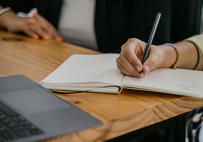 O papel da iniciação científica: o que podemos aprender com as experiências de jovens no Provoc-Fiocruz